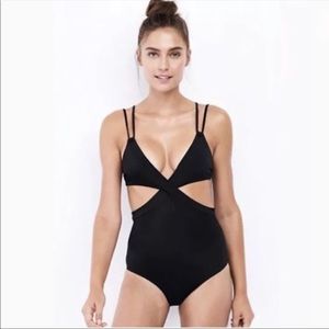 Lands End One Piece Softcup Solid Black Swimsuit